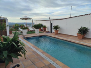 Encantadora casa con piscina privada y vistas panorámicas, Castellar